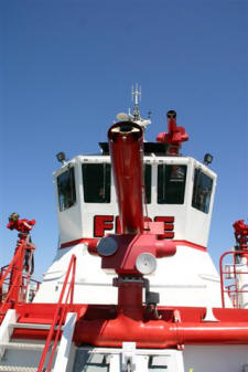 LAFD Fireboat 2 front view